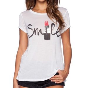 Lauren Moshi grey smile lipstick Amelie shirt